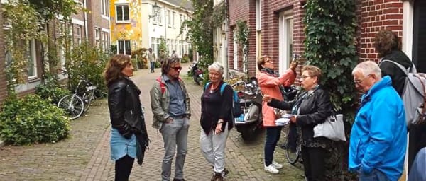 2-Hour Walking Tour of 's-Hertogenbosch with Bossche Bol