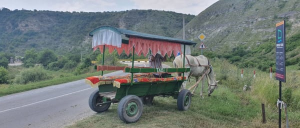 6-Hour Old Orhei Wine Tour with Cave Monasteries and Brănești