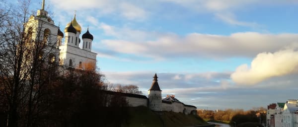 3-Hour Pskov Architecture Tour with Kremlin and Trinity Cathedral