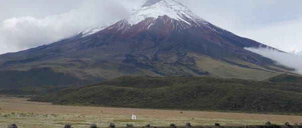 Full-Day Cotopaxi and Quilotoa Tour with Limpiopungo Lake