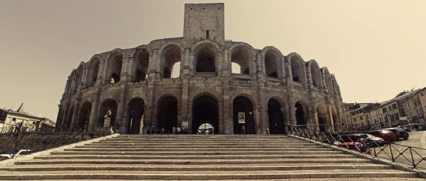 8-Hour Arles and Provence Tour with Van Gogh and Les Baux