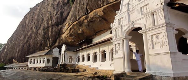 13-Day Sri Lanka Cultural Tour with Safari, Train Ride and Coast