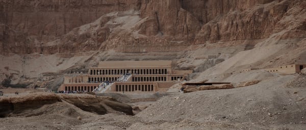 8-Hour Luxor Historic Tour with East and West Bank Highlights