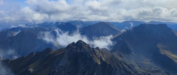 12-Hour Moldoveanu Peak Hike from Brașov to Romania's Highest Summit