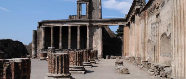 4-Hour Pompeii and Herculaneum Tour with Expert Archaeological Insight