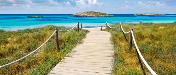 1-Day Formentera Tour from Ibiza with S'Estany des Peix and Beach Time