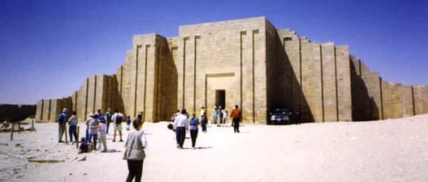 12-Hour Giza and Saqqara Tour from Alexandria with Pyramids