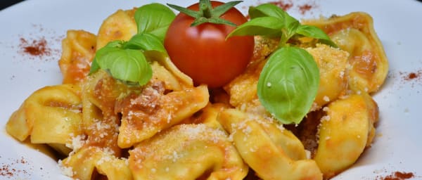 3-Hour Pasta Fresca Cooking Experience in Rome with Dinner