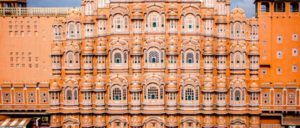 2-Day Jaipur City Tour from Delhi with Amber Fort Elephant Ride