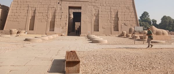 Full-Day Luxor East Bank Tour with Temples and Ancient Crafts