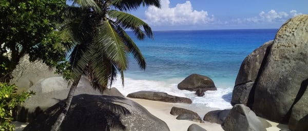 7-Hour Mahe Island Beach Hopping Tour with Snorkelling