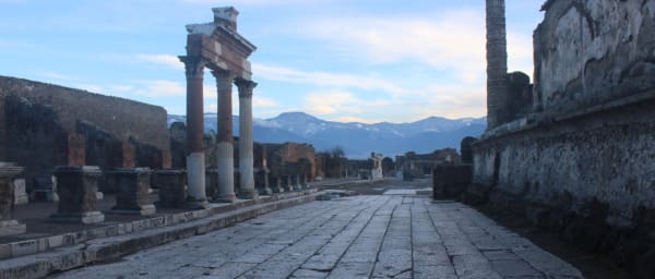 2-Hour Private Pompeii Walking Tour with Skip-the-Line Access