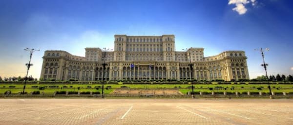 6-Hour Bucharest City Tour with Parliament and Village Museum