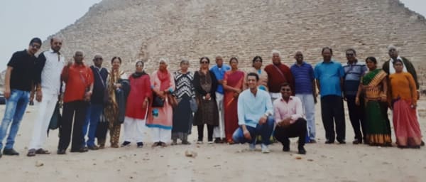 8-Hour Giza Pyramids and Egyptian Museum Tour with Tutankhamun