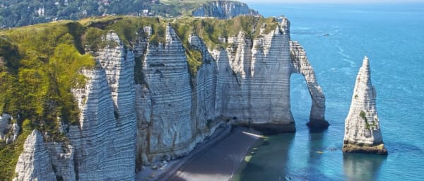 11-Hour Private Normandy Tour from Paris with Honfleur and Etretat