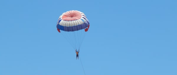 8-Hour Bali Water Sports Tour with Uluwatu Sunset and Jimbaran Dinner