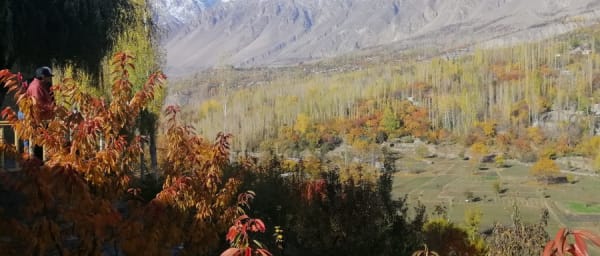 5-Day Hunza Autumn Tour in Pakistan with Khunjerab and Rakaposhi