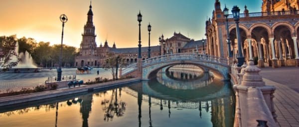 5-Hour Seville Walking Tour with Cathedral, Alcázar and Hidden Gems