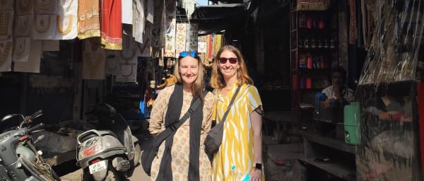 6-Hour Lucknow Cultural Tour with Imambaras and Residency