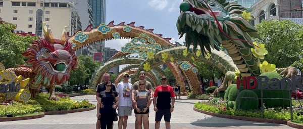 4-Hour Ho Chi Minh Street Food Tour through Hidden Local Districts