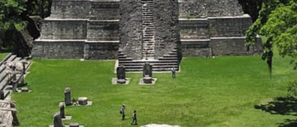1-Day Tikal Maya Archaeology Tour with Temple IV and Mundo Perdido