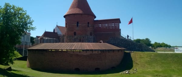 1-Hour Kaunas Old Town Walking Tour with Historic Landmarks