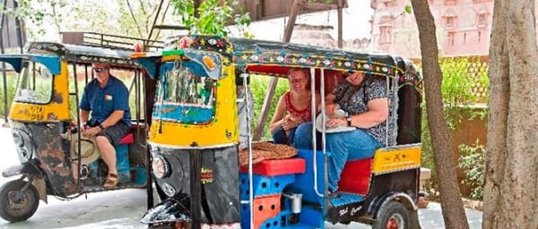 2-Hour Jaipur Tuk-Tuk Tour with Local Stories and Landmarks