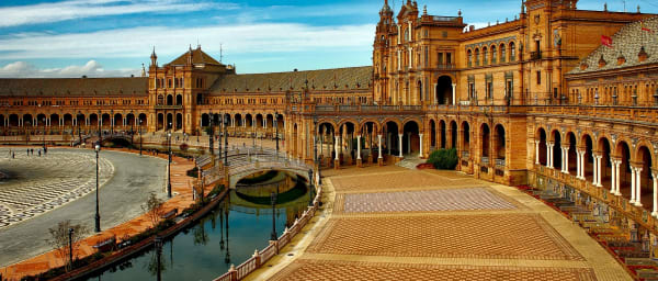 5-Hour Walking Tour of Sevilla with UNESCO Sites and Giralda Views