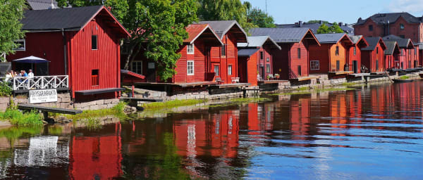 6-Hour Porvoo and Helsinki Highlights Tour with Café Regatta