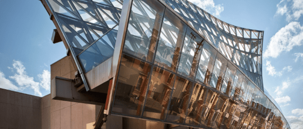 3-Hour Downtown Toronto Tour with Graffiti Alley and Kensington Market
