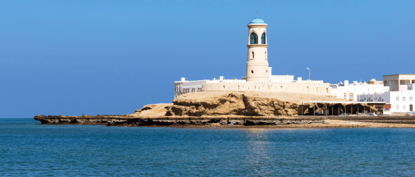 8-Hour Coastal Oman Tour from Muscat with Sur Dhow Factory