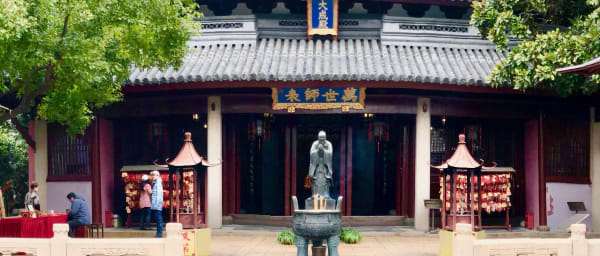 4-Hour Old Shanghai Walking Tour with Home-Cooked Dumplings
