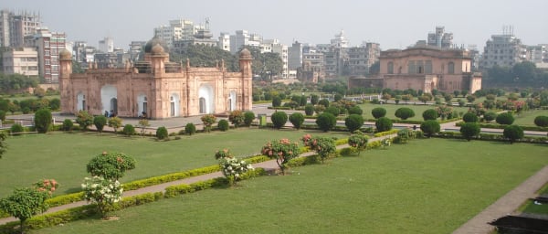 1-Day Dhaka Monuments Tour with Sonargaon or Village Excursion