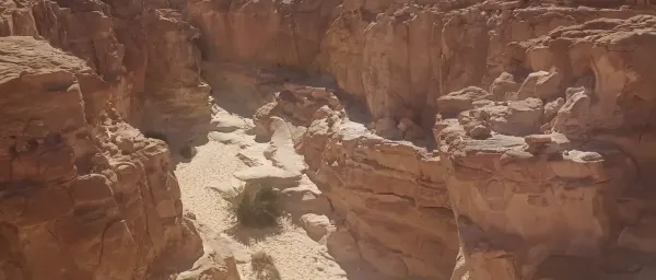 8-Hour White Canyon Trek and Dahab Tour with Ein Hudra Oasis