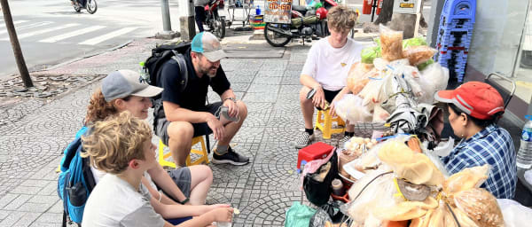 2-Hour Saigon Walking Tour with Nhu Lan and Bến Thành Market