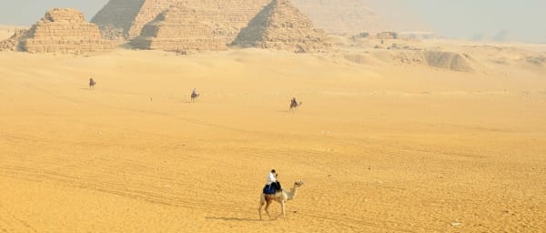 8-Hour Giza, Saqqara and Memphis Tour with Egyptologist Guide