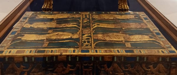 Full-Day Giza Pyramids and Egyptian Museum Tour with Nile Dinner