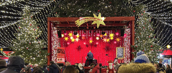 4-Hour Cologne Christmas Markets Tour with Local Stories