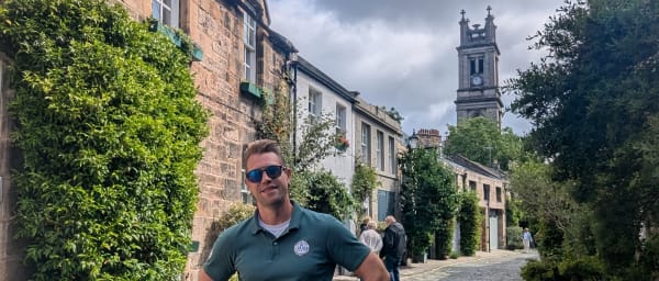 8-Hour Private Edinburgh Black Cab Tour with Hidden Gems and Views
