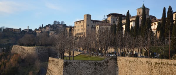 2-Hour Bergamo Walking Tour with Piazza Vecchia and Basilica Visit