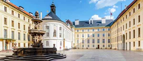 6-Hour Prague City Tour with Lunch Break and Hotel Pickup
