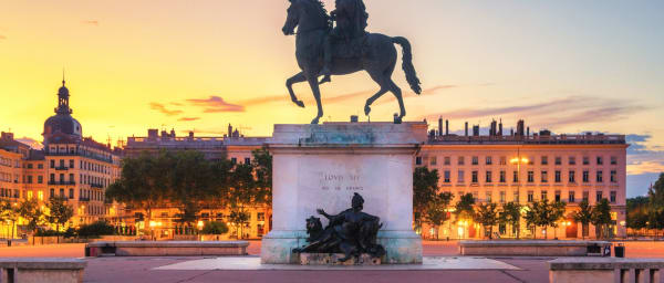 2-Hour Lyon Private Walking Tour with a Local