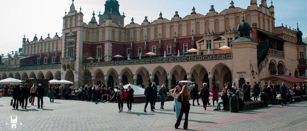 8-Hour Kraków City Tour with Wawel, Kazimierz and Schindler's Factory