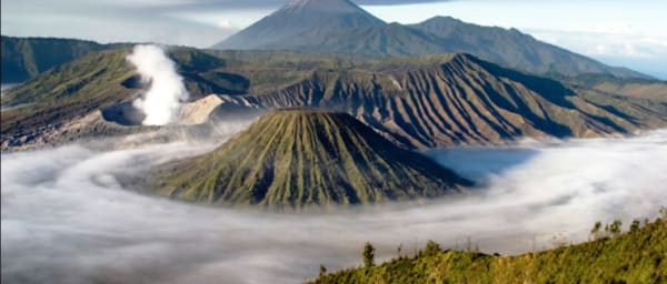 10-Day Java and Bali Vacation from Yogyakarta with Bromo and Ubud