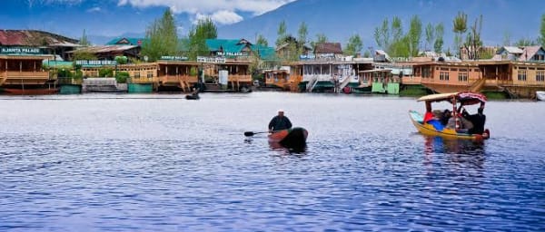 6-Day Kashmir Tour from Srinagar with Dal Lake and Gulmarg