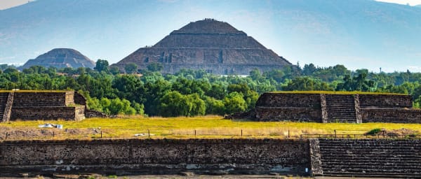 7-Hour Teotihuacán Cultural Tour with Pyramids and Convents