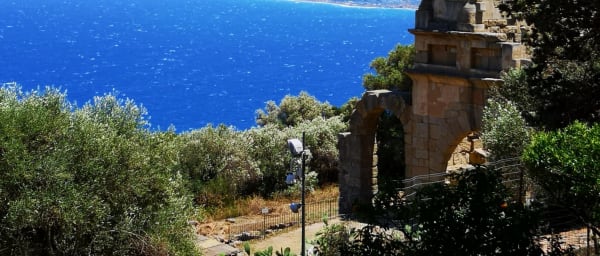 2-Hour Walking Tour of Tindari with Black Madonna and Ancient Ruins