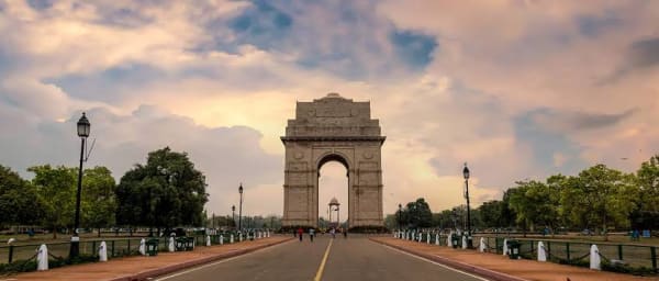 12-Hour Delhi Cultural Tour with Old Delhi Rickshaw Ride