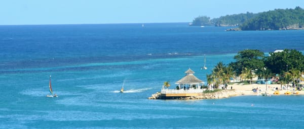 8-Hour Ocho Rios Catamaran Tour with Dunn's River Falls
