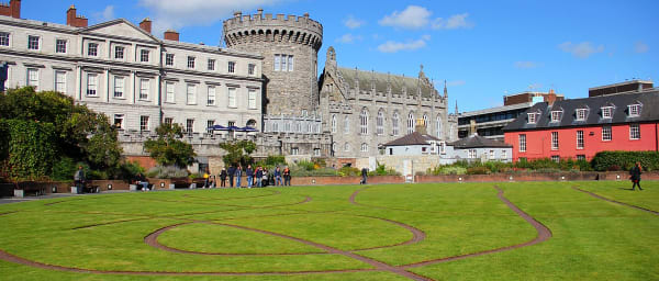 8-Hour Dublin City Tour with Dublin Castle, GPO and Trinity College